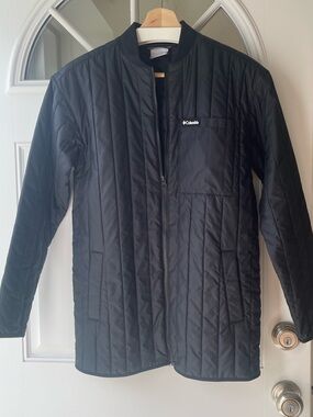 Columbia Women’s Black Quilted Lightweight Jacket